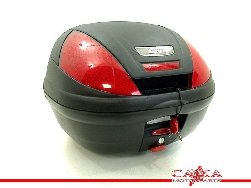 TOPKOFFER Suzuki UK 110 Address (UK110) (01-2015/12-2019), Dhr. S. di Majo, Gebruikt, Info@cama-motorparts.nl, P.J. Troelstraweg 8 8
3144 CX  MAASSLUIS, NL