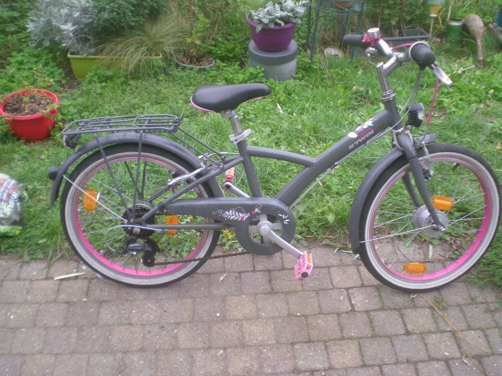Meisjesfiets Btwin 20 inch, Fietsen en Brommers, Ophalen, Zo goed als nieuw, 20 inch, Handrem