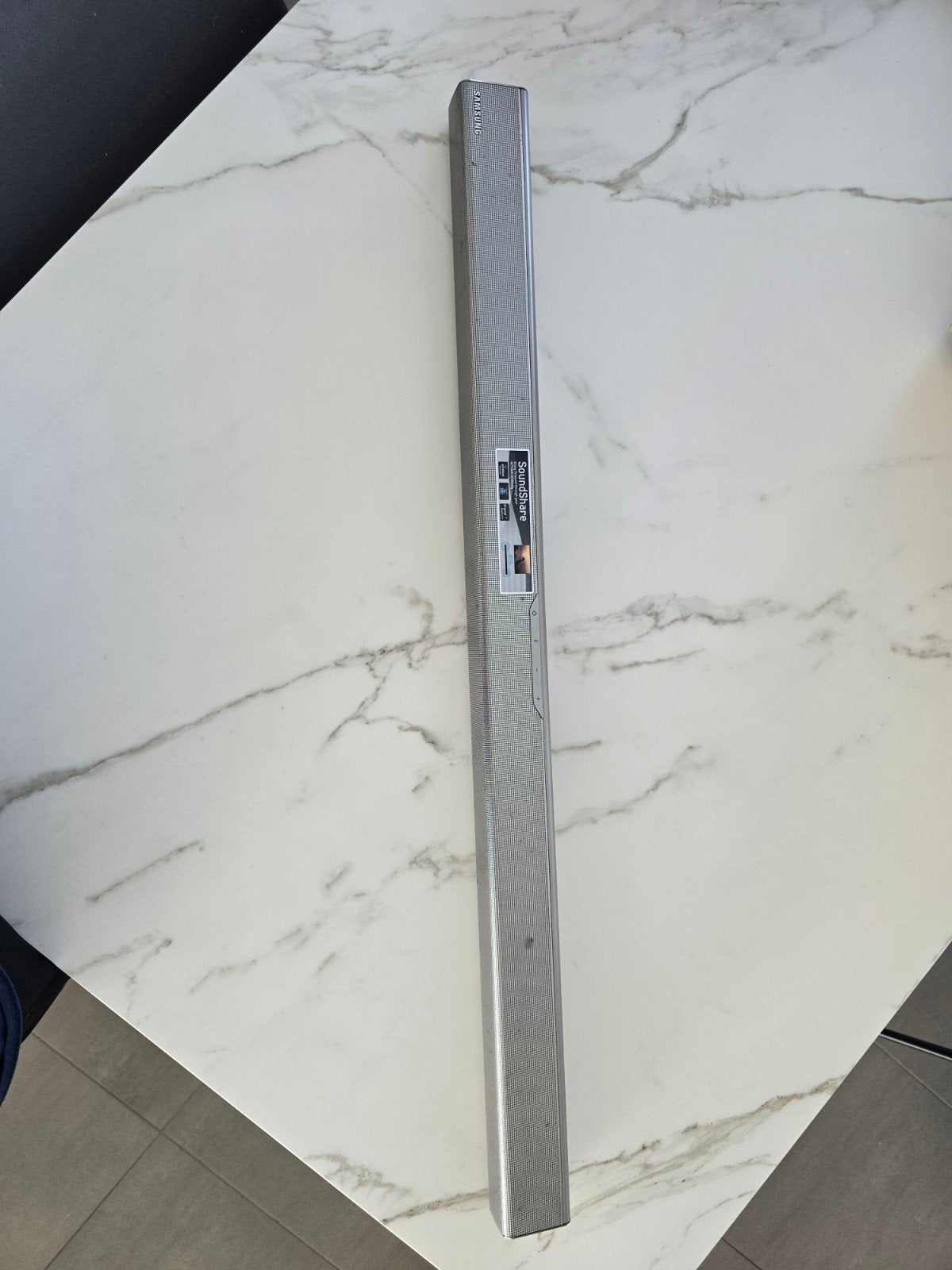 Samsung HW-F551 soundbar + draadloze PS-WF551 subwoofer, Enlèvement, Bluetooth, Utilisé
