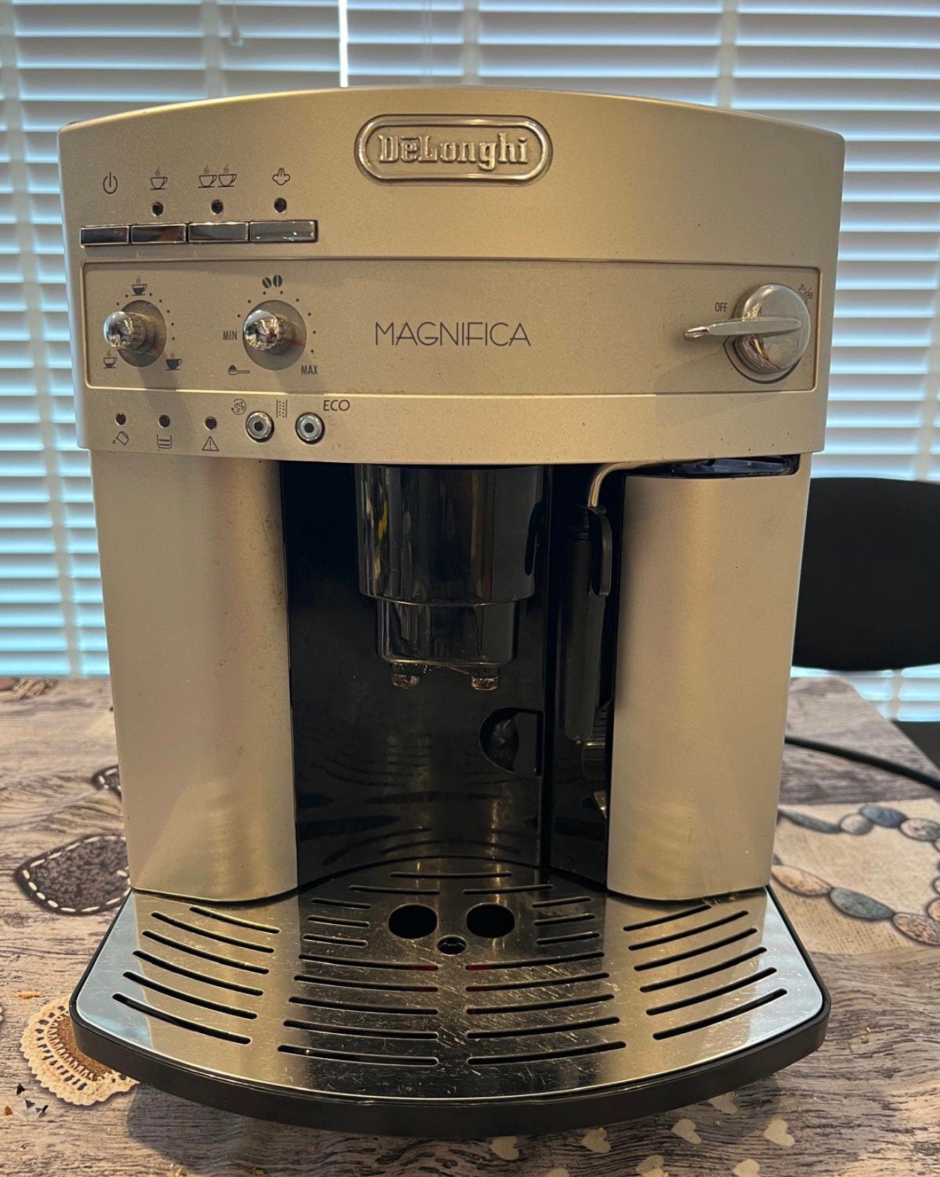Machine a Expresso DeLonghi MAGNIFICA, Electroménager, Enlèvement, Utilisé, Machine à espresso