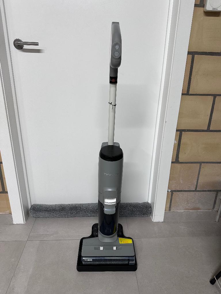 Tineco iFloor 5 - vloerreinger dweilen en stofzuigen, Elektronische apparatuur, Ophalen, Overige merken, Zo goed als nieuw, Vloerreiniger
