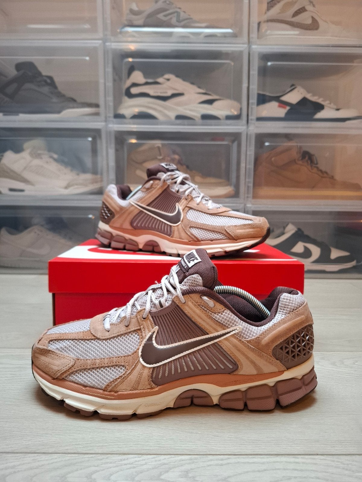 Nike Zoom Vomero 5 – Maat 44,5, Kleding | Heren, Bruin, Nike, Ophalen of Verzenden, Zo goed als nieuw