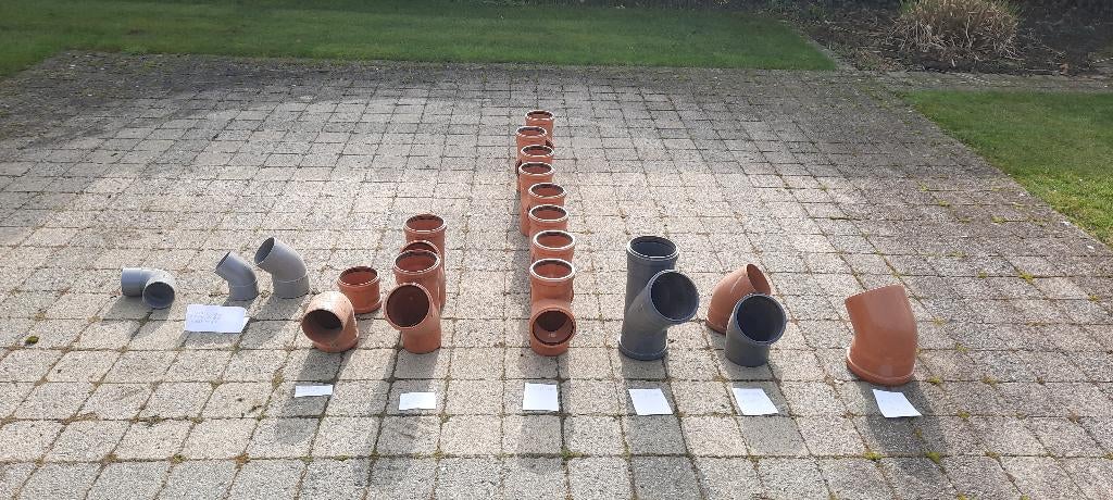 bochten pvc, T en mof, Doe-het-zelf en Bouw, Buizen en Afvoer, Ophalen, Bochten, PVC, Zo goed als nieuw