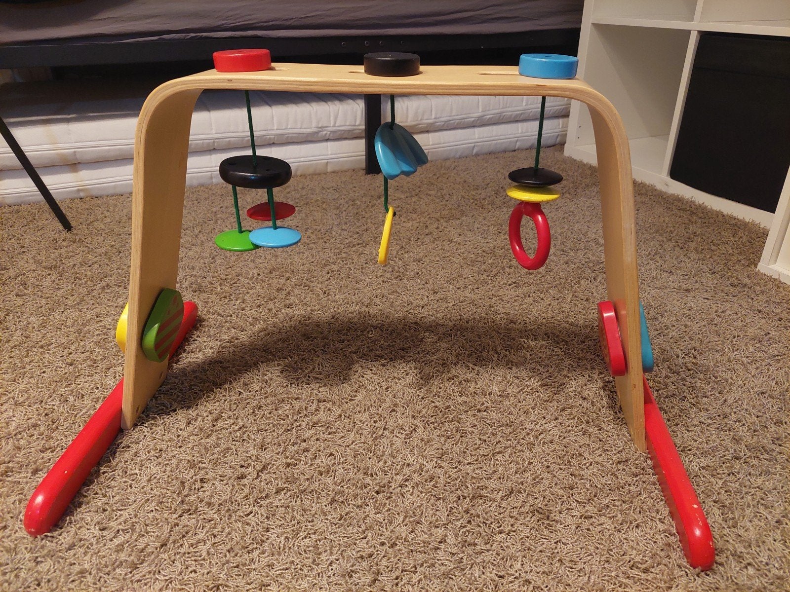 Speeltoestel baby, Ophalen