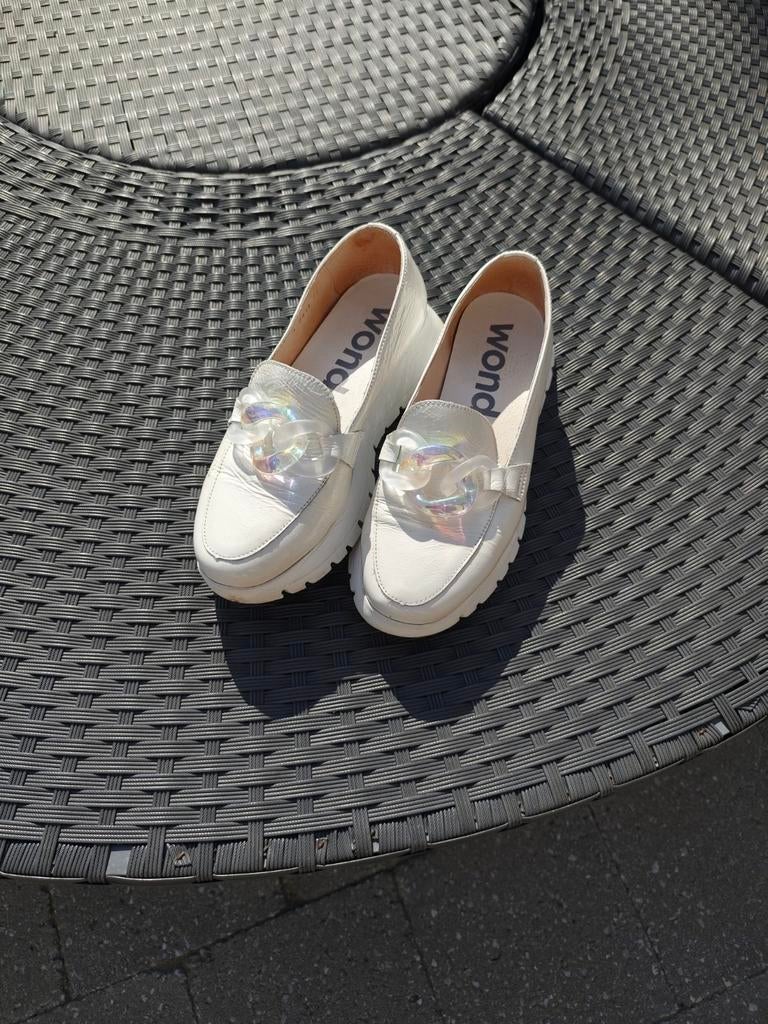 Damesschoenen Wonders m36, Ophalen