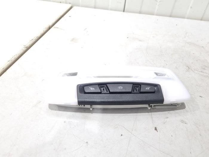 Eclairage intérieur arrière d'un BMW 1-Serie, Autos : Pièces & Accessoires, Éclairage, BMW, Utilisé, 3 mois de garantie, Enlèvement ou Envoi