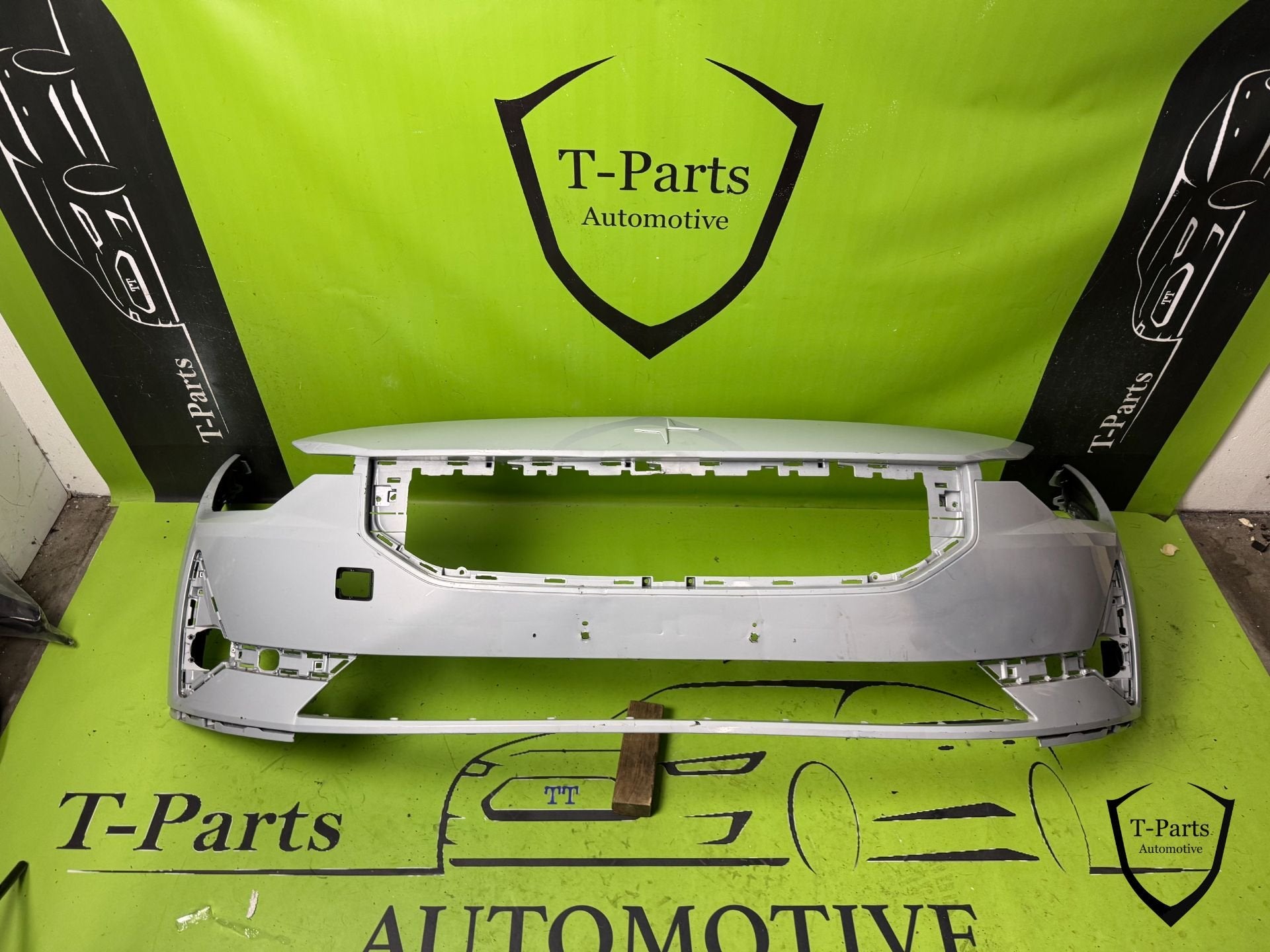 polestar 2 voorbumper bumper, Auto-onderdelen, Gebruikt, Assar Gabrielssons Vag 9
405 31  Gothenburg, SE, Info@polestar.com, Bumper