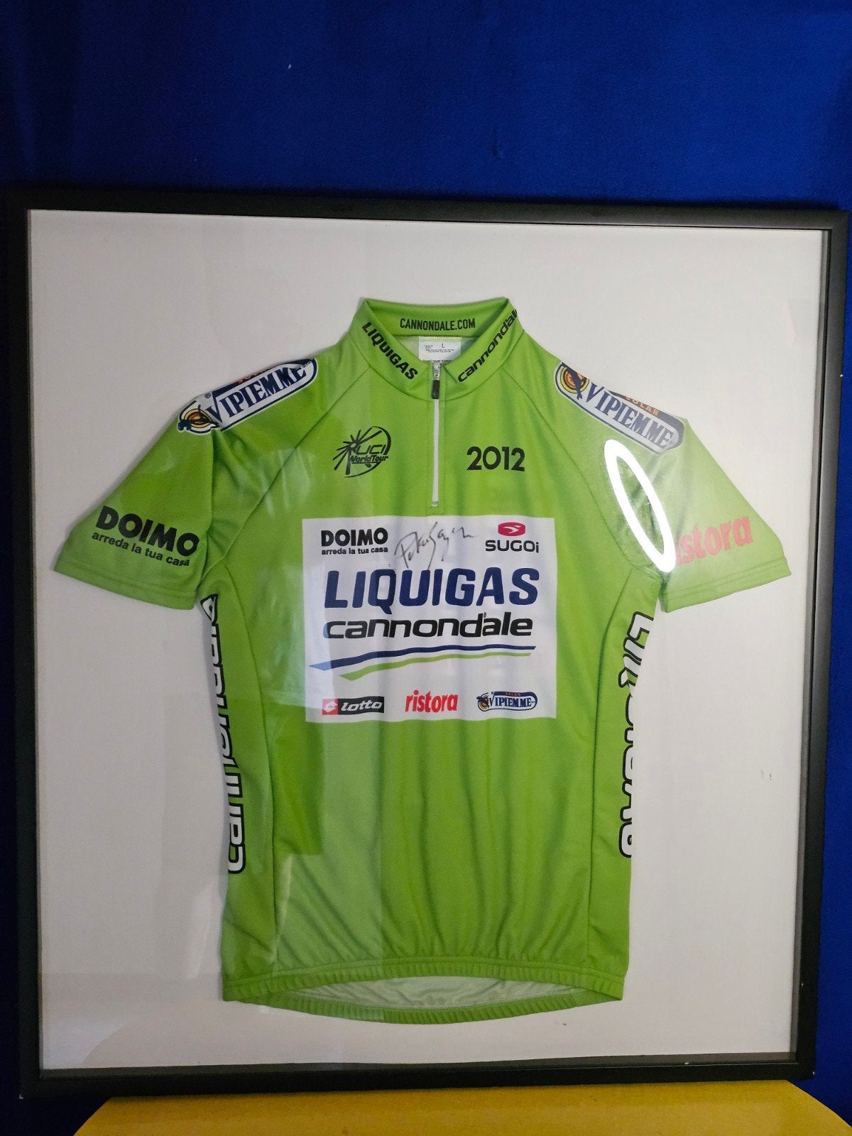 Maillot de cyclisme signé par Peter Sagan
Liquigas - Rond -, Enlèvement
