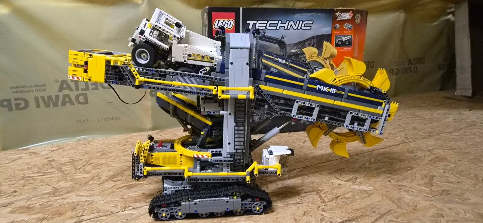 lego emmerwiel graafmachine 42055, Kinderen en Baby's, Ophalen, Lego