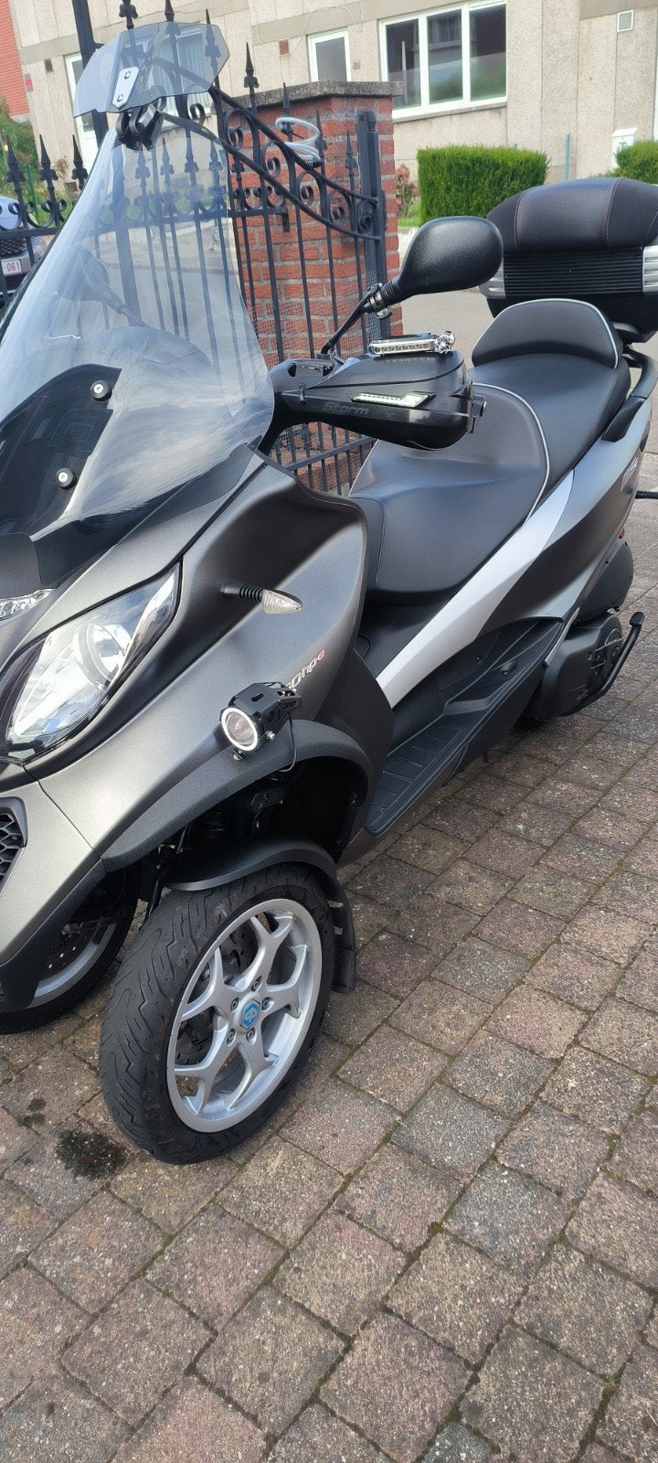 SCOOTER PIAGGIO 500 MP3 GRIS, Motos, Scooter, Occasion, 2 cylindres, Particulier