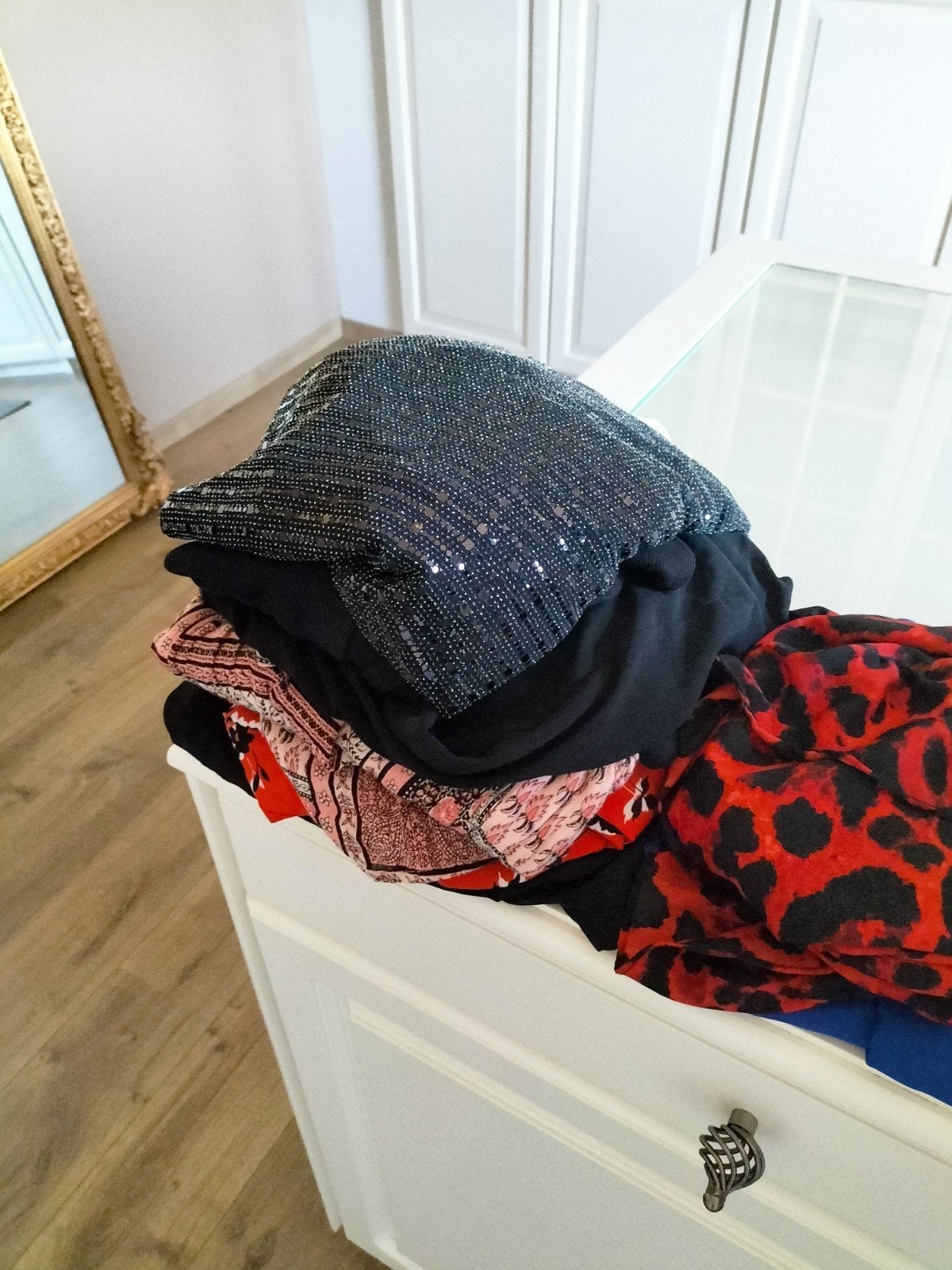 Pakket kleding, lot kleding, Ophalen