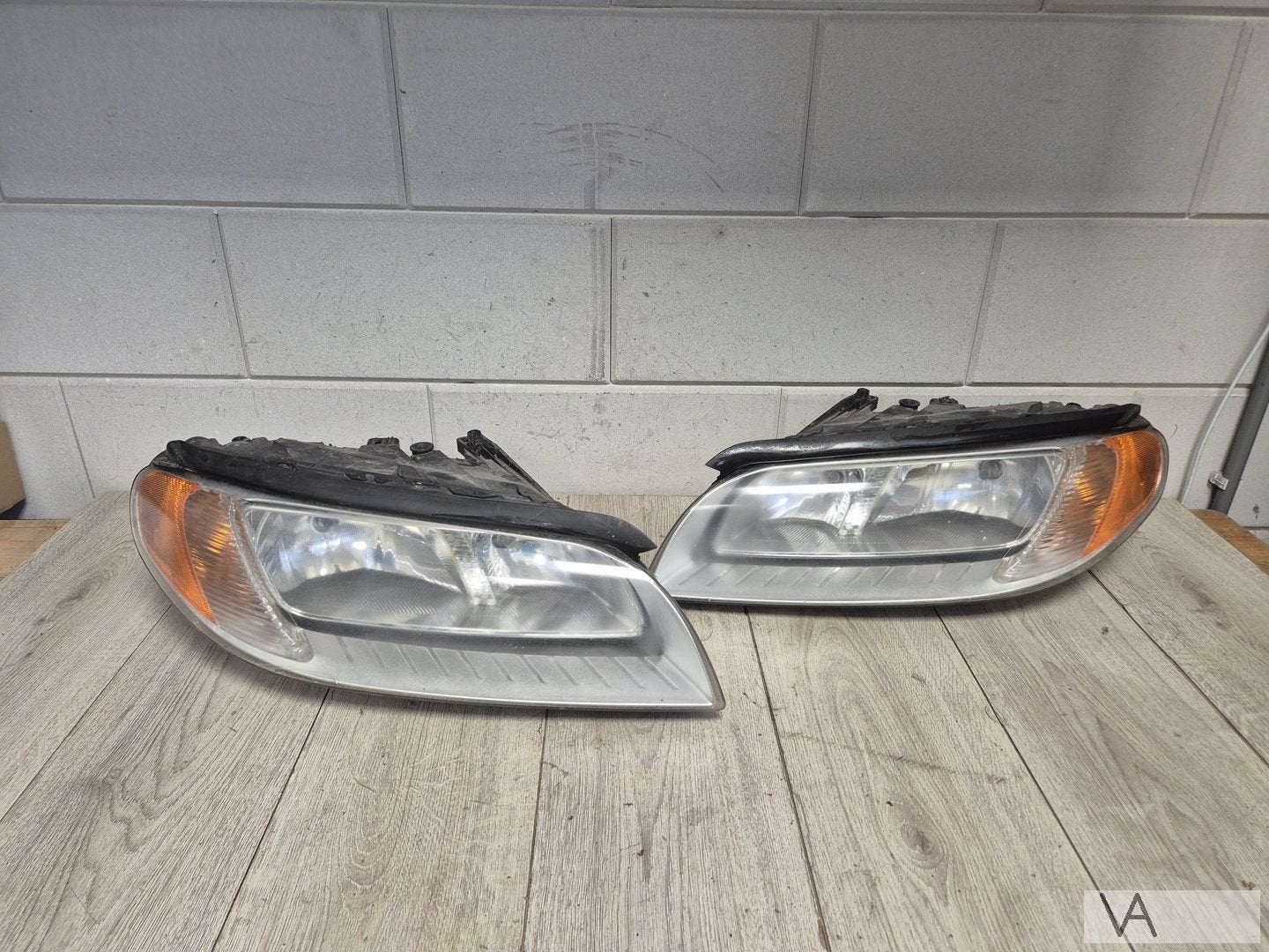 Koplamp rechts van Volvo V70 en S80 2006 tot 2011 31214352, Gebruikt, -, -, Ophalen of Verzenden