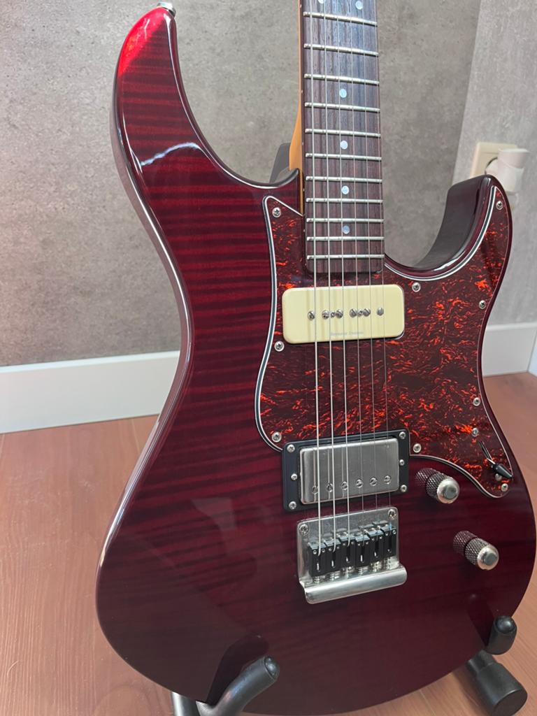 Yamaha Pacifica 611 HFM, Musique & Instruments, Instruments à corde | Guitares | Électriques, Enlèvement, Comme neuf