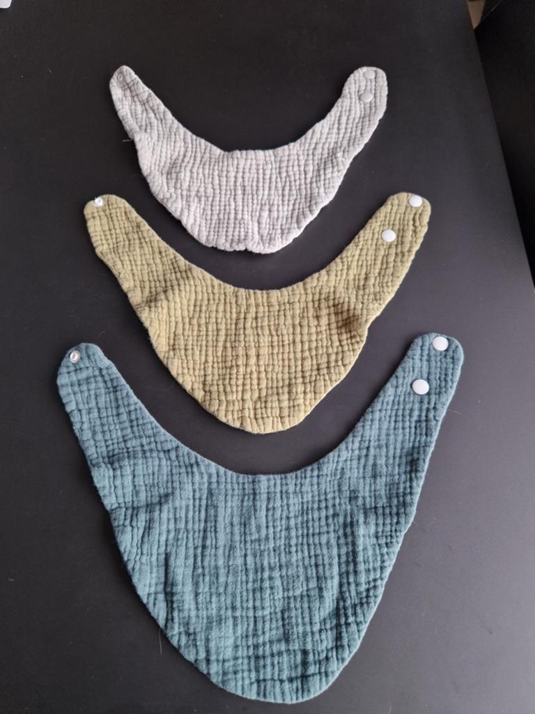 Ronde hoekslabbetjes, Kinderen en Baby's, Babykleding | Overige, Ophalen of Verzenden