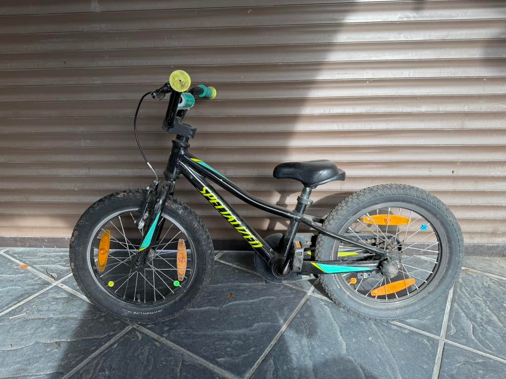 Specialized kinderfiets riprock 16inch met zijwieltjes, Fietsen en Brommers, Ophalen, Gebruikt, 16 tot 20 inch, Zijwieltjes