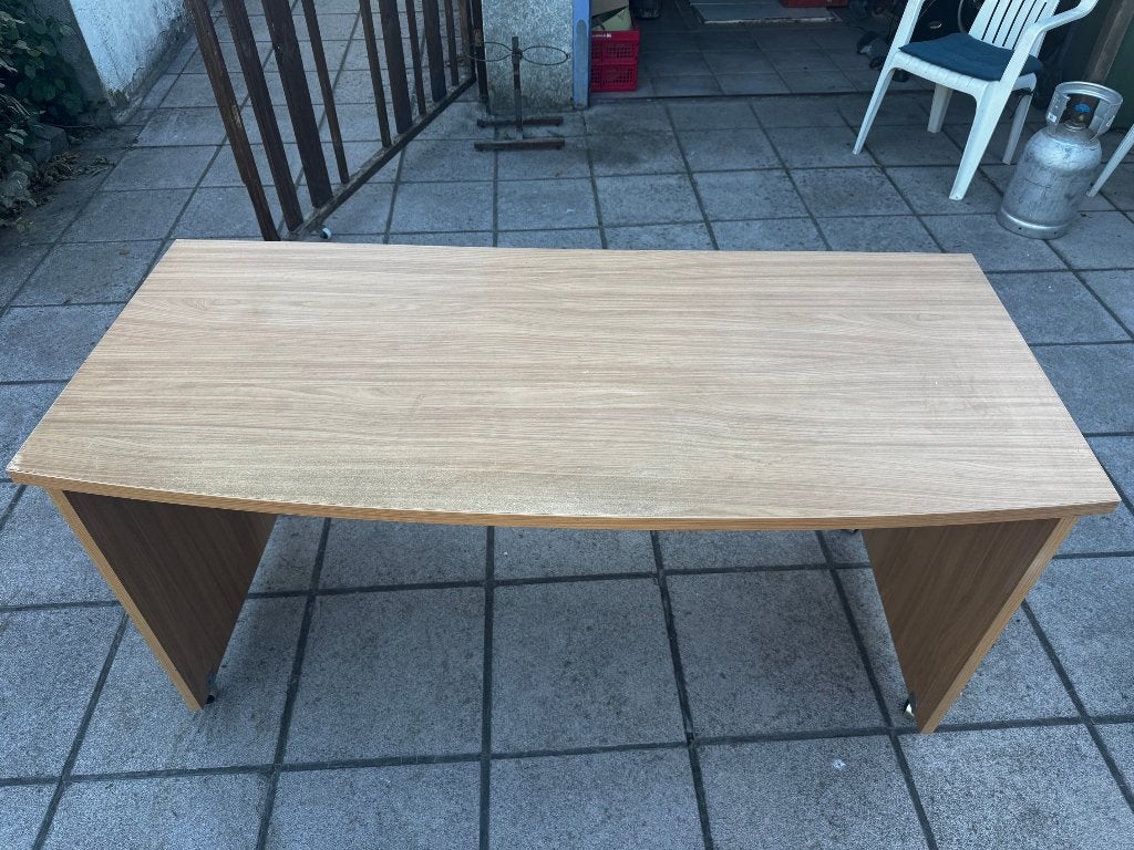 Bureau en bois à roulettes, Maison & Meubles, Avec roues, Autres marques, Bureau d'ordinateur, Classique