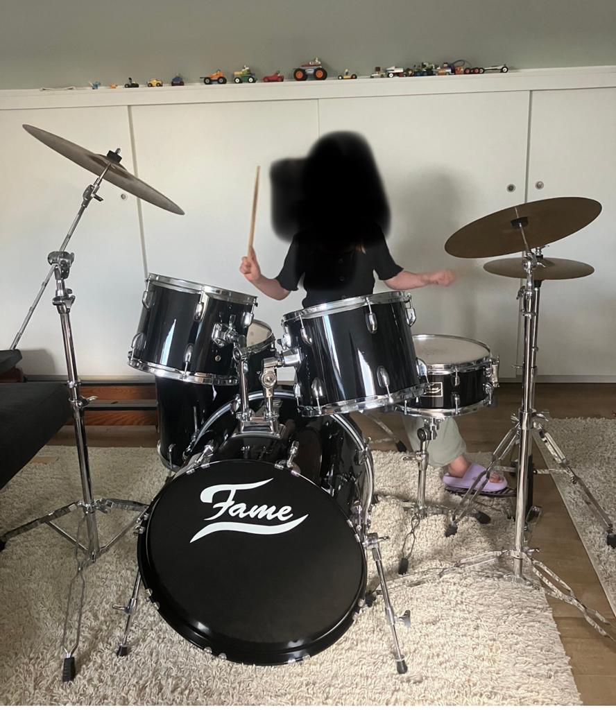 Drumstel Fame te koop, Muziek en Instrumenten, Drumstellen en Slagwerk, Ophalen, Zo goed als nieuw