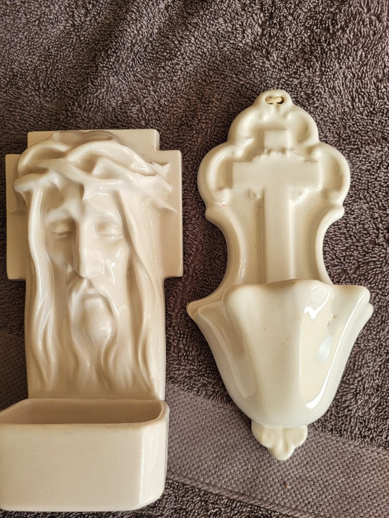 2 bols à eau bénite vintage en porcelaine, Enlèvement ou Envoi