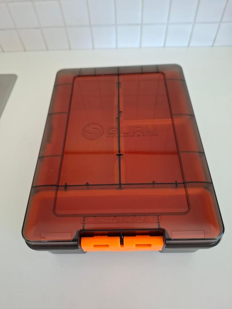GURU Compact Fusion Feeder Box, Watersport en Boten, Ophalen of Verzenden, Zo goed als nieuw
