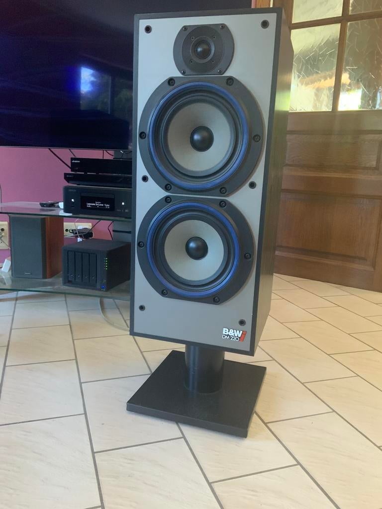 Enceintes Bower & Wilkins DM220 + pieds, TV, Hi-fi & Vidéo, Enceintes, 60 à 120 watts, Comme neuf, Enlèvement, Bowers & Wilkins (B&W)