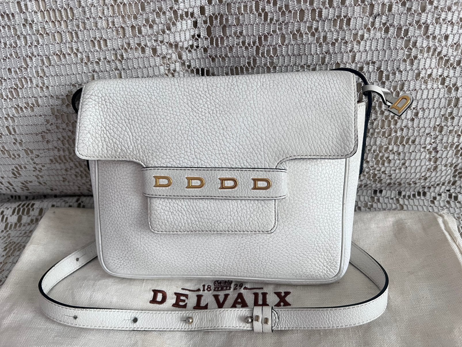 Sac DELVAUX modèle Malbec cuir blanc, Enlèvement ou Envoi, Comme neuf, Blanc, Cuir