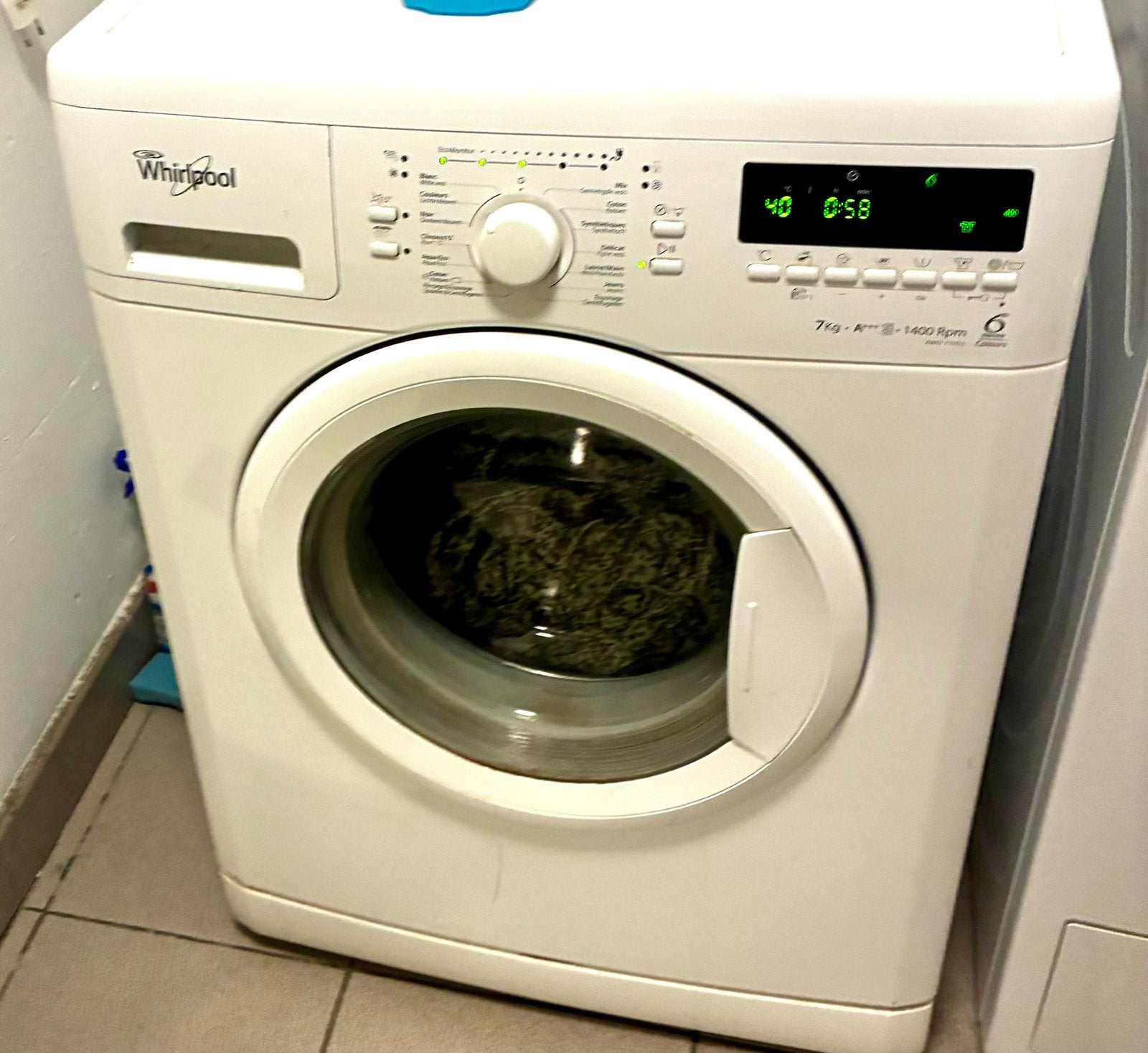 Machine à lessiver Whirlpool, Elektronische apparatuur, Ophalen, Gebruikt, Energieklasse A of zuiniger, 1200 tot 1600 toeren