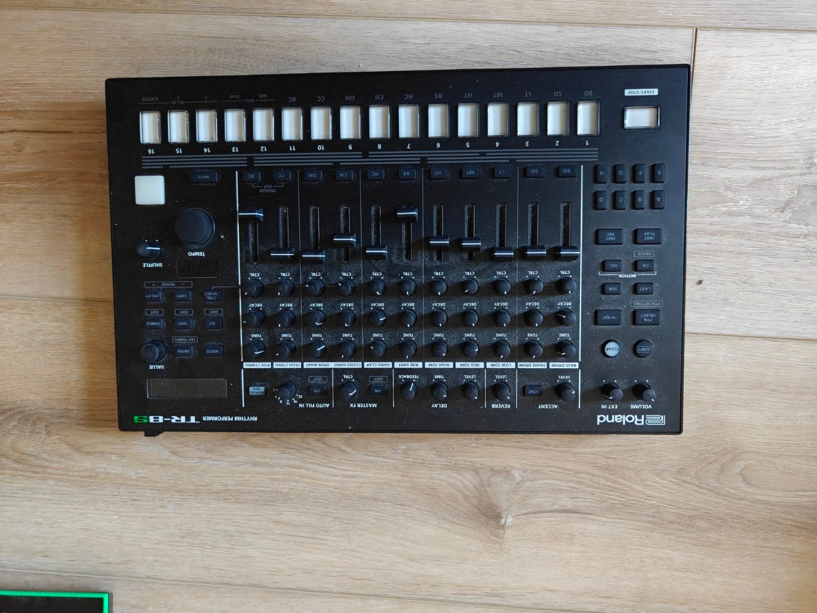 Roland Tr8s drumcomputer, Enlèvement ou Envoi, Roland