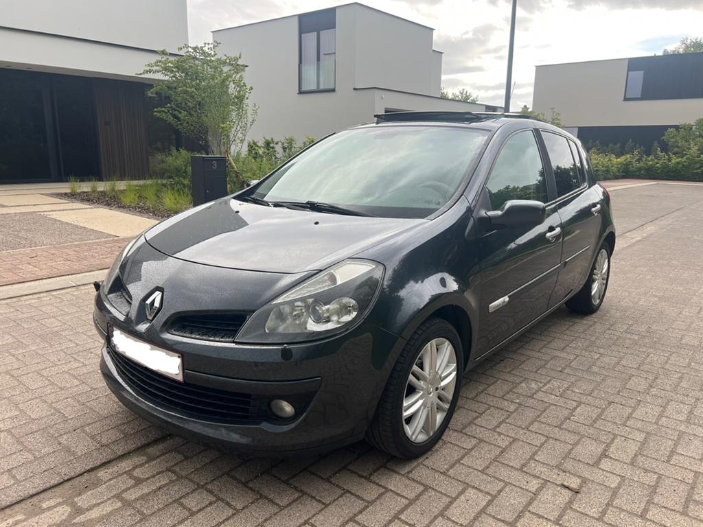Renault Clio/1.6 Benzine/2006/169.000 km/Carnet/Euro4, Auto's, Renault, Bedrijf, Clio, ABS, Adaptive Cruise Control, Airbags, Airconditioning