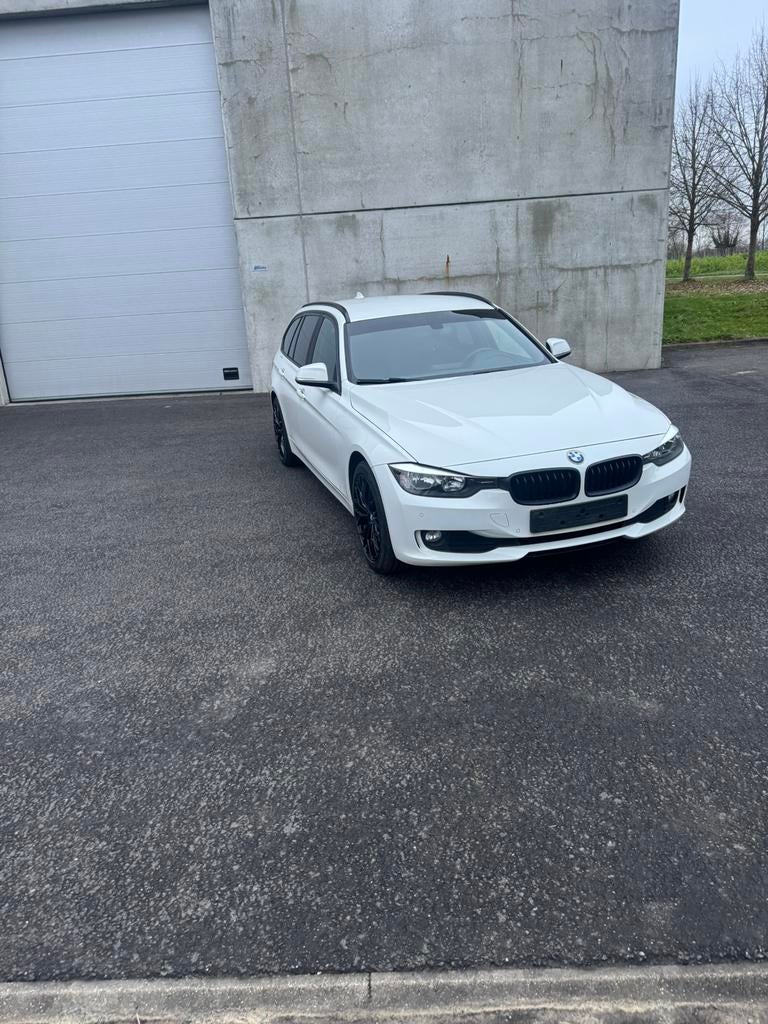 Bmw 316i 1.6 benzine bj:2013 km:97000km 1jaar garantie, Auto's, Achterwielaandrijving, Bedrijf, 5 deurs, 3 Reeks