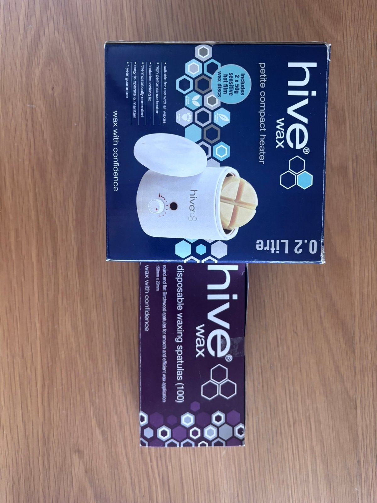 Hive waz petite compact heater + hive wax waxing spatula, Bijoux, Sacs & Beauté, Beauté | Soins des cheveux, Enlèvement, Utilisé