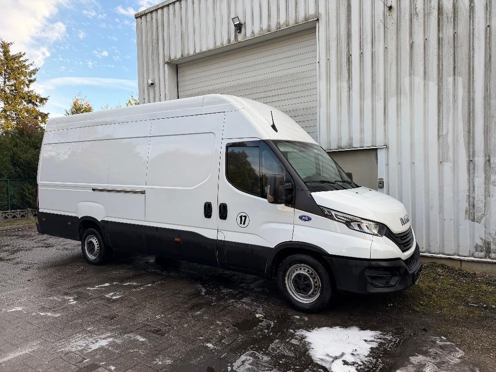 IVECO DAILY 35S18 175PK L4H3 – 2024 | €16.500 EXCL. BTW, Auto's, Bestelwagens en Lichte vracht, Automaat, 4 cilinders, Iveco, Wit