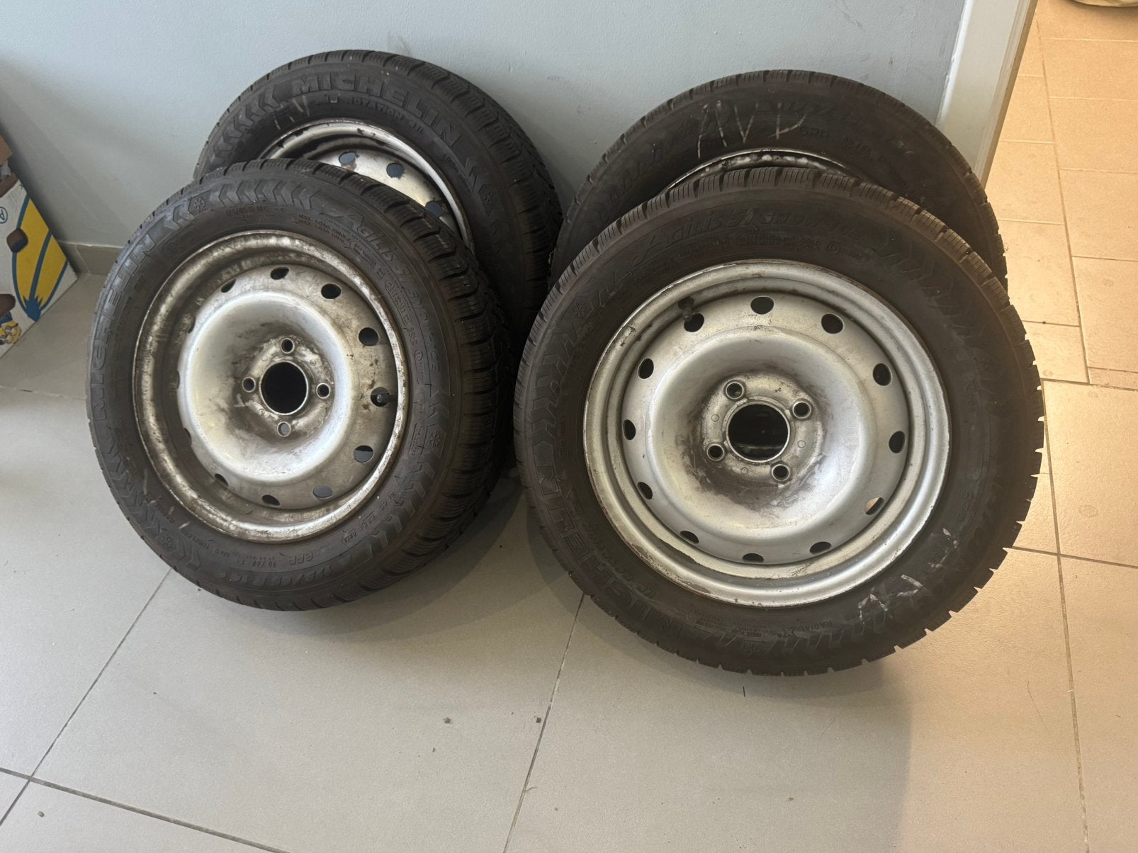 Michelin Jeux de 4 roues hiver 175/65/14C, Neuf, 14 pouces, Pneus et Jantes, Pneus hiver