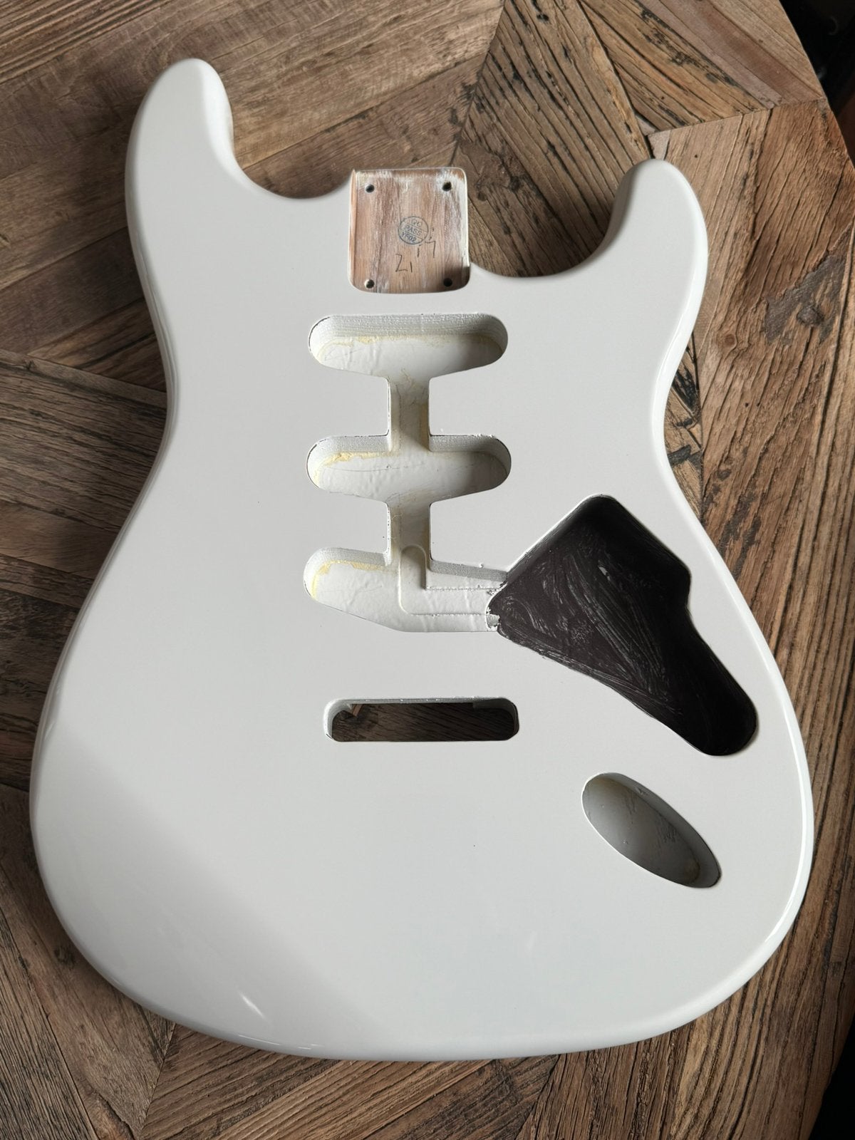 Stratocaster olympic white body poly hoogglans “ wenf, Musique & Instruments, Envoi, Neuf