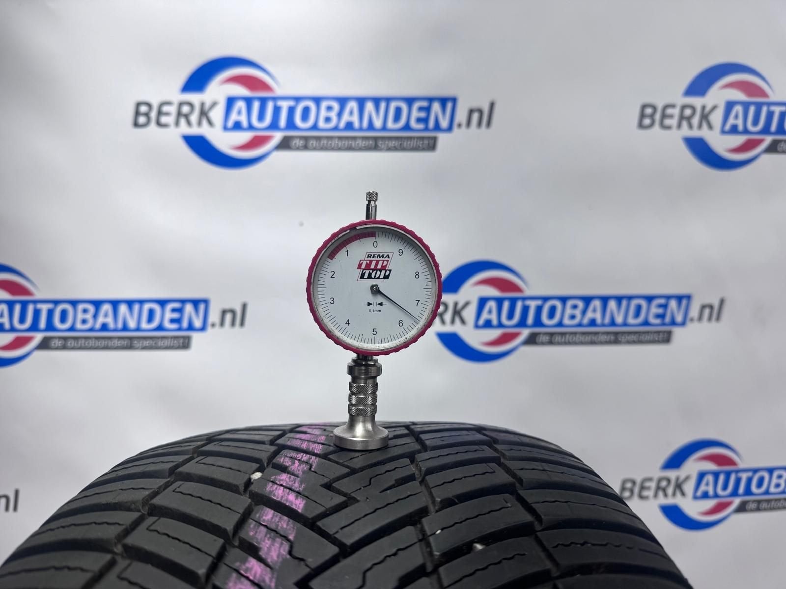 2x Pirelli Scorpion 2 VOL Elect 255/45 R19 104H 255/45/19 25, Auto-onderdelen, Banden en Velgen, 19 inch, Gebruikt, 255 mm, -