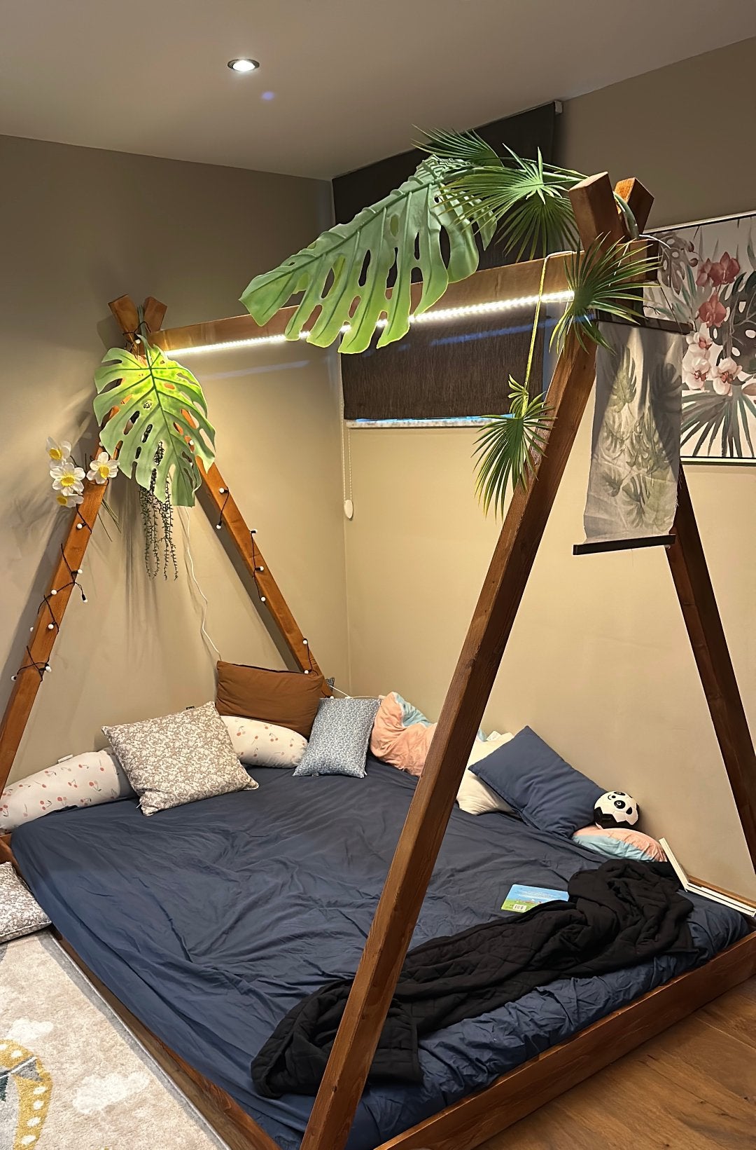 Uniek handgemaakt tipi bed met Philips Hue LED-strip, Kinderen en Baby's, Ophalen, Lattenbodem, 180 cm of meer, 100 cm of meer
