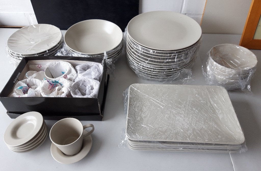 Set de nourriture et de café Ikea, Maison & Meubles, Enlèvement, Comme neuf, IKEA, Assiettes(s)
