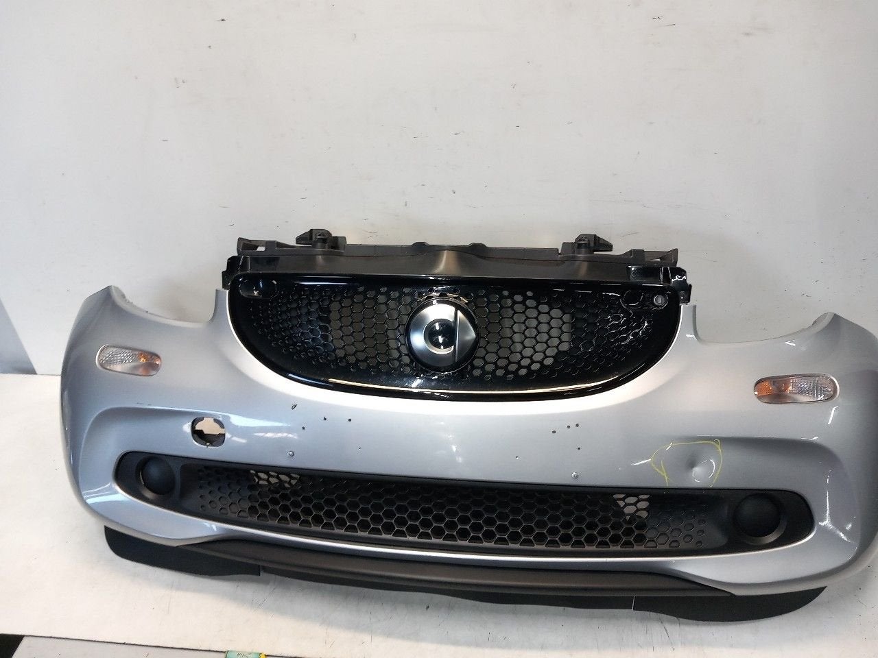 Bumper voor Smart Forfour, Auto-onderdelen, Onderdelen@venauto.nl, Van der Ven Autorecycling B.V., Gebruikt, Ettenseweg 76, 4706 PB Roosendaal, The Netherlands