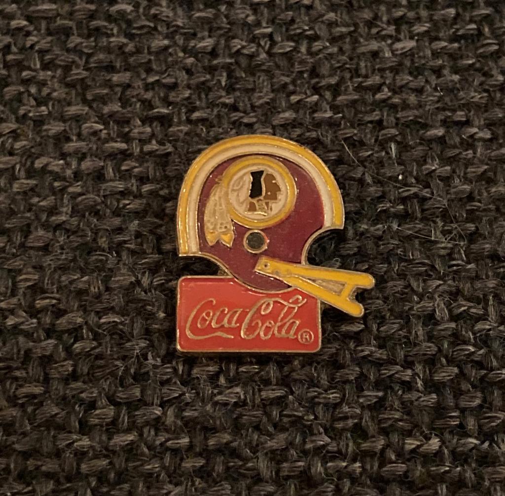 PIN - COCA COLA - REDSKINS - RUBGY - NFL, Envoi, Utilisé, Marque, Insigne ou Pin's