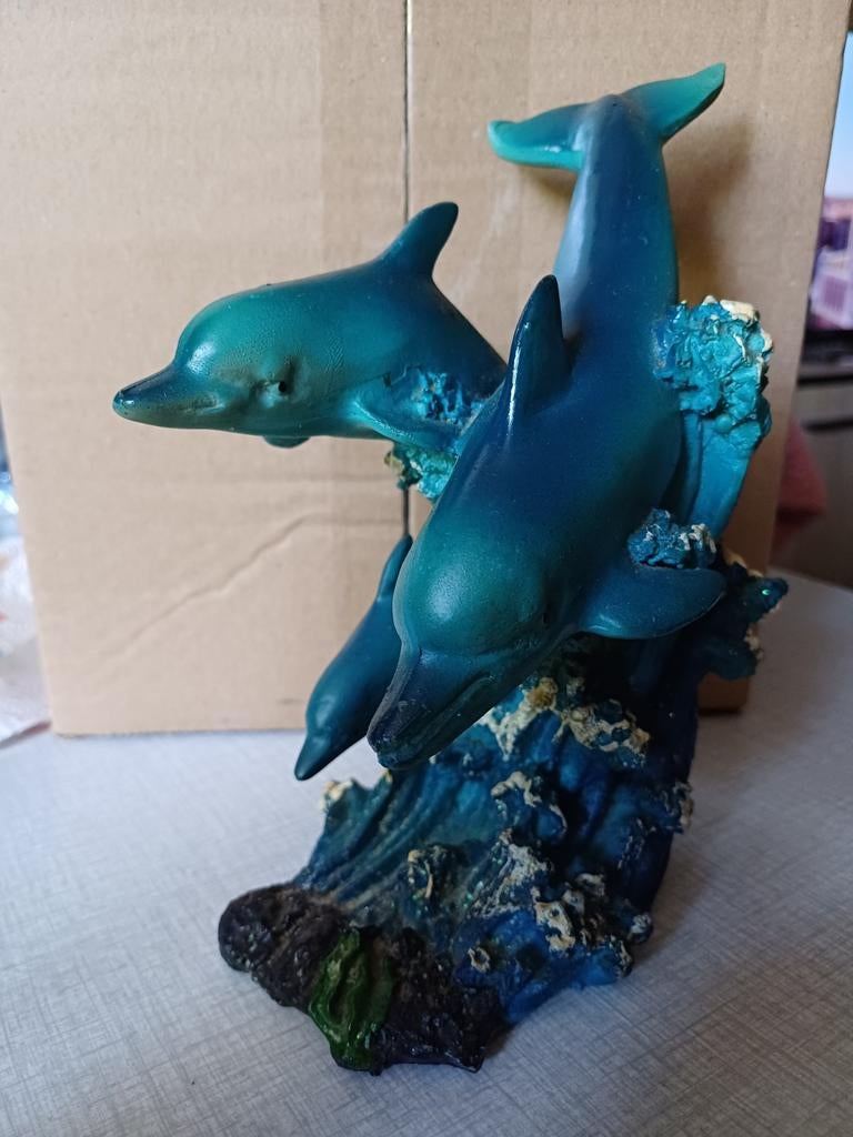 Figurine dauphins, Enlèvement ou Envoi, Comme neuf
