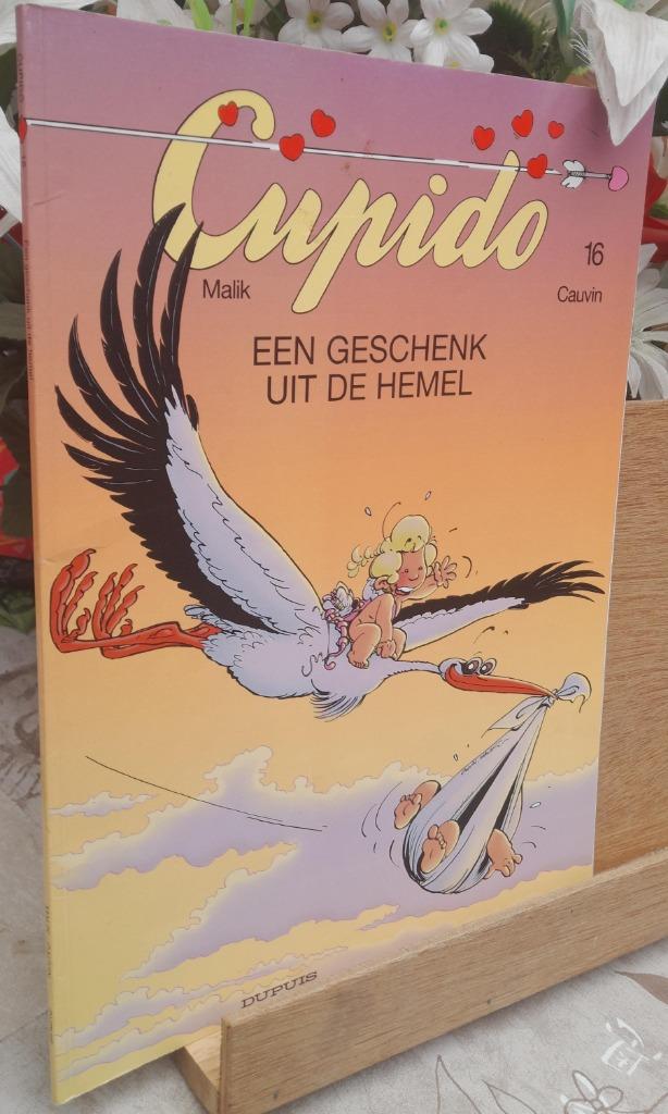cupido  nr 16 een geschenk uit de hemel , Eén stripboek, Ophalen of Verzenden, Zo goed als nieuw, Malik