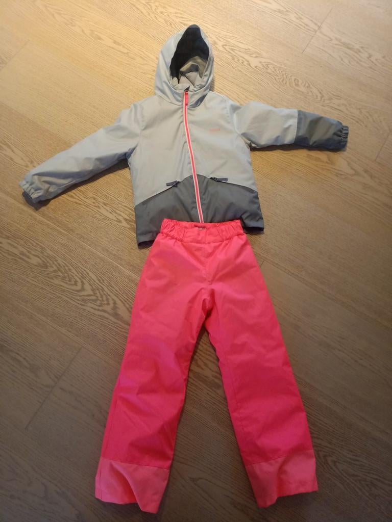 Wedze ski jas en broek 8 jaar, Comme neuf, Enlèvement, Wedze, Fille