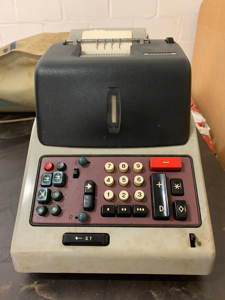 Ancienne calculatrice Olivetti, Antiquités & Art, Enlèvement