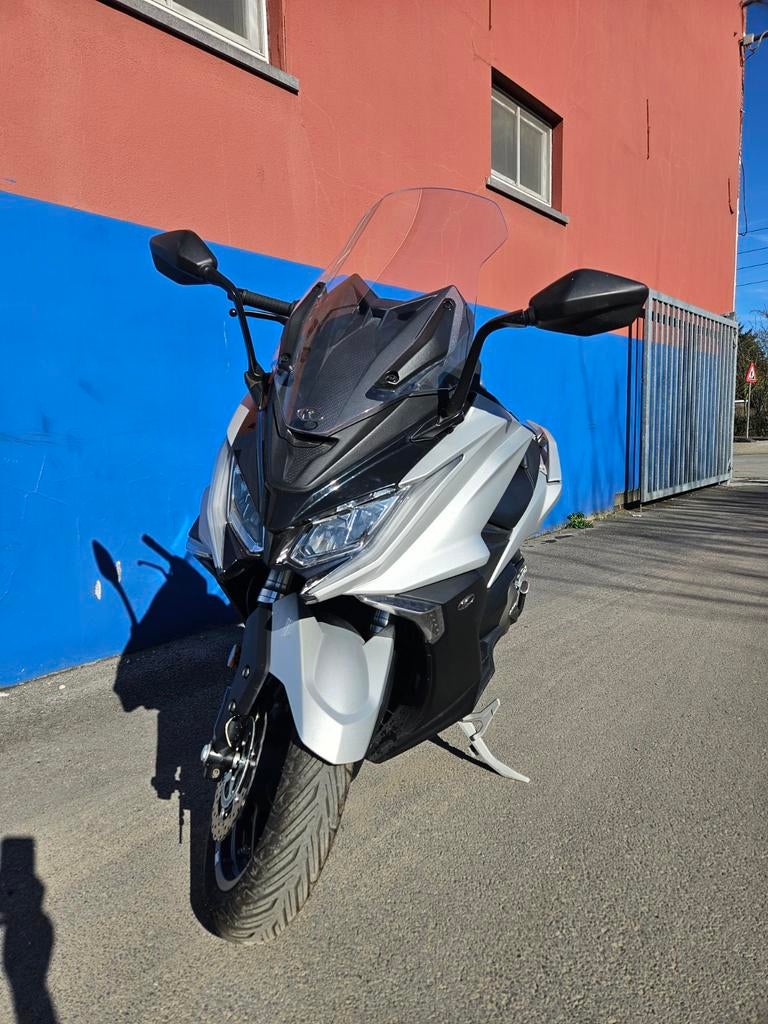 Kymco AK550 2019 in perfecte staat, Fietsen en Brommers, Ophalen, Overige modellen, Zo goed als nieuw, Benzine
