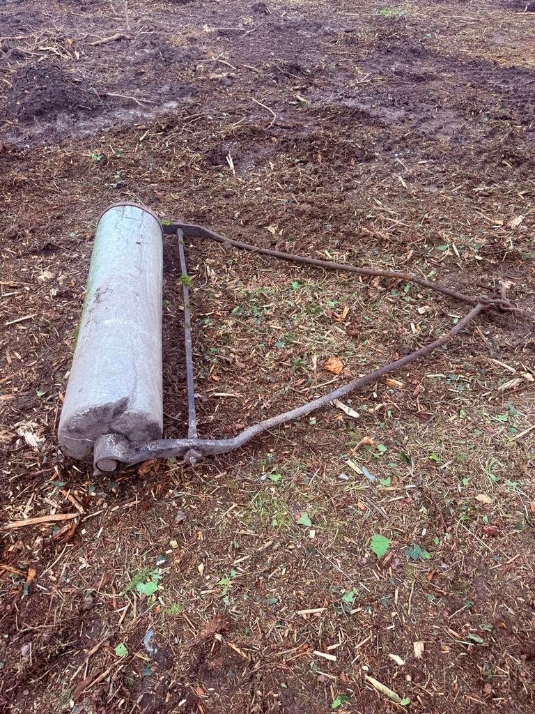 Rouleau en pierre bleue 1m30 de large et 30cm de diamètre, Ophalen, Gebruikt, Natuursteen, 100 tot 200 cm