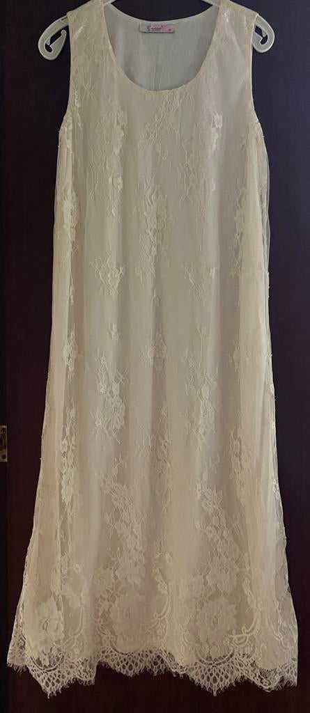 Robe longue en dentelle crème, Neuf, Taille 38/40 (M), Enlèvement ou Envoi, Beige