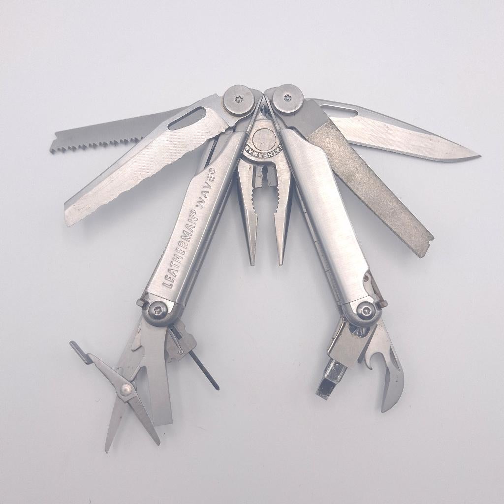 Outil multifonctions New Wave de 2e génération de Leatherman, Enlèvement ou Envoi, Comme neuf