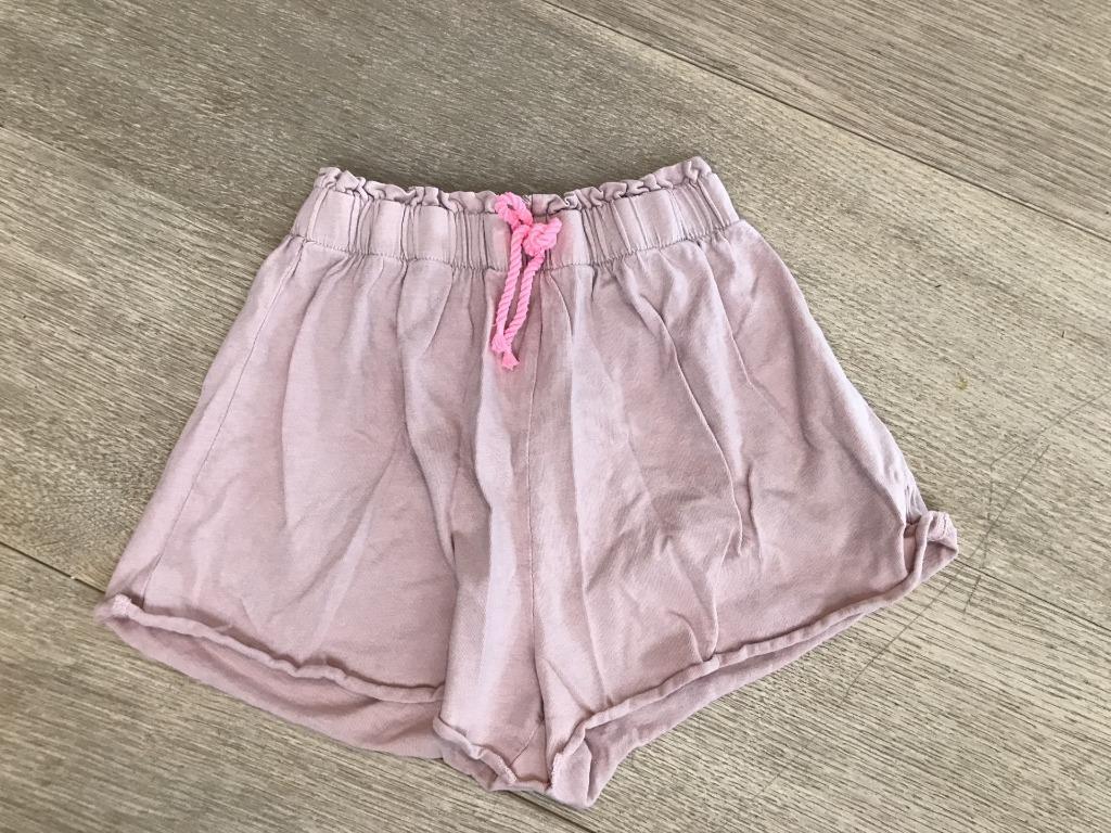 Short Hema roos 122/128, Kinderen en Baby's, Kinderkleding | Maat 122, Ophalen, Hema, Meisje