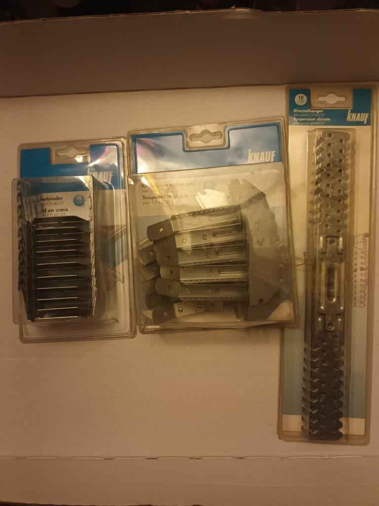Lot composé de 3 boîtes Knauf, Enlèvement