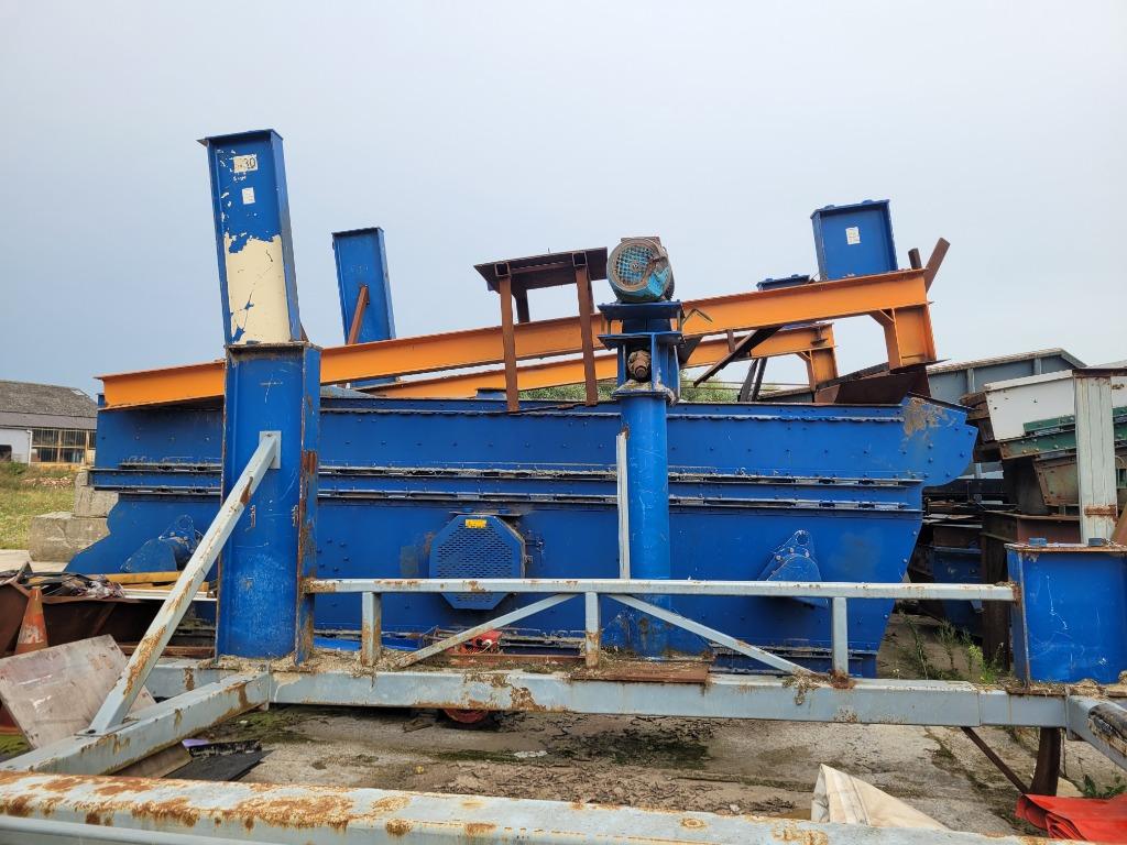 Machine de criblage Binder Bivitec, Enlèvement