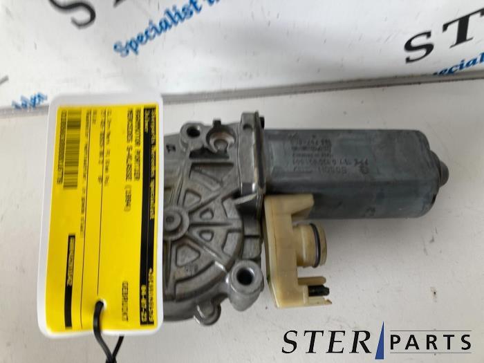 Moteur de vitre portière d'un Mercedes S-Klasse, Enlèvement ou Envoi, 3 mois de garantie, Utilisé, Mercedes-Benz